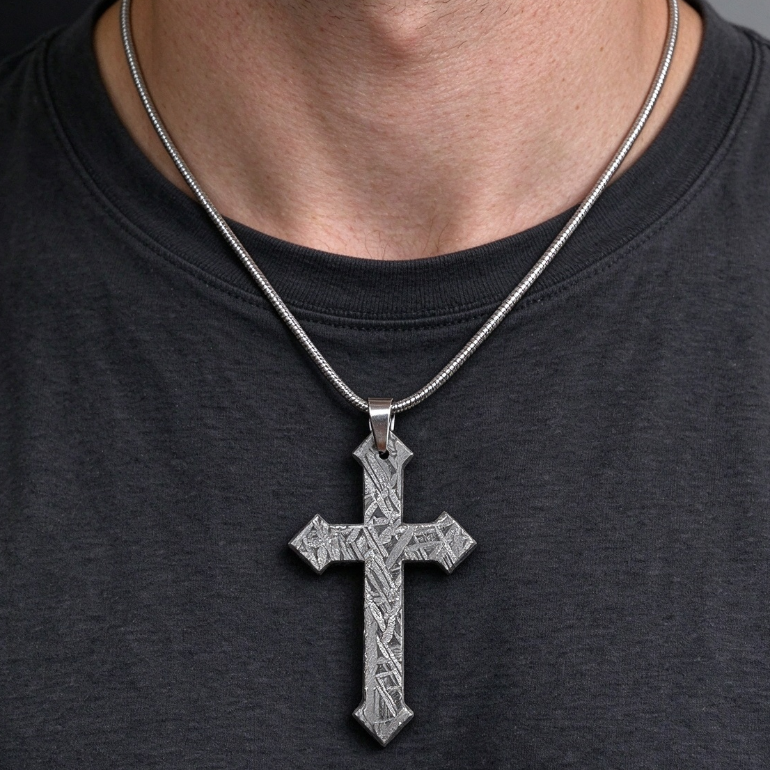 Muonionalusta meteorite pendant with naturally etched iron sample pattern