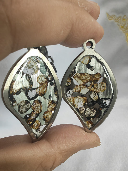 1PCS Seymchan Pallasite meteorite pendant Necklace,Meteor wish, wedding gift