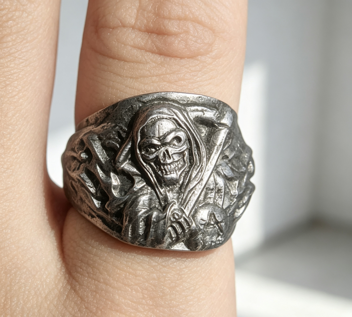Muonionalusta Iron Meteorite Ring - 17x4mm | Ring-L