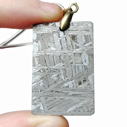 Muonionalusta Iron Meteorite Necklace Natural Meteorite Material Specimen Meteorite Pendant Collection QD82