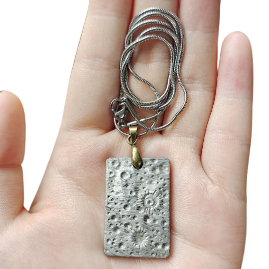 Muonionalusta Iron Meteorite Necklace Natural Meteorite Material Specimen Meteorite Pendant Collection QD82