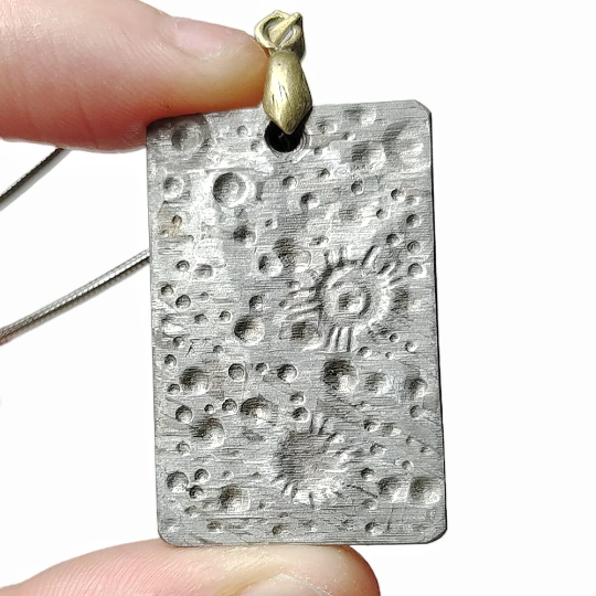 Muonionalusta Iron Meteorite Necklace Natural Meteorite Material Specimen Meteorite Pendant Collection QD82