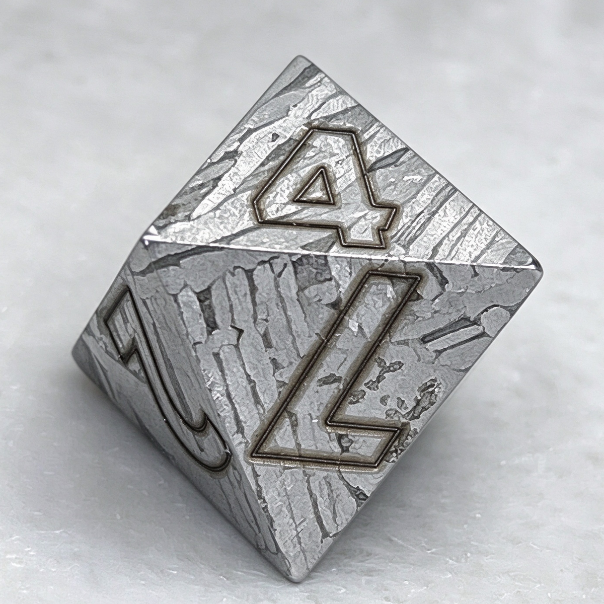 Muonionalusta Iron Meteorite D8 Dice, Etched Widmanstätten Pattern, Antiqued Brass Numbers