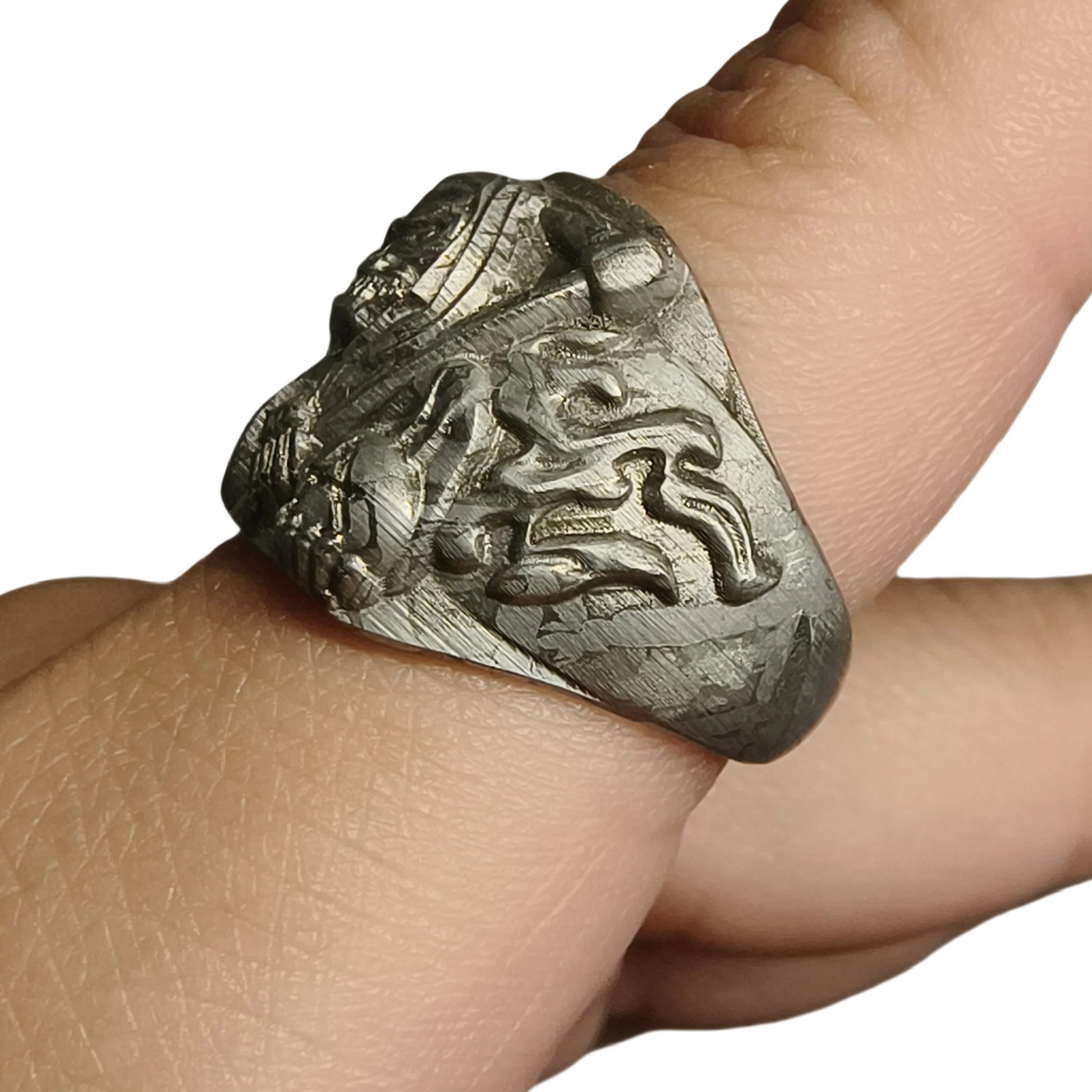 Muonionalusta Meteorite Ring Natural Iron Meteorite Pendant Handmade Carving Craft Jewelry Ring-L