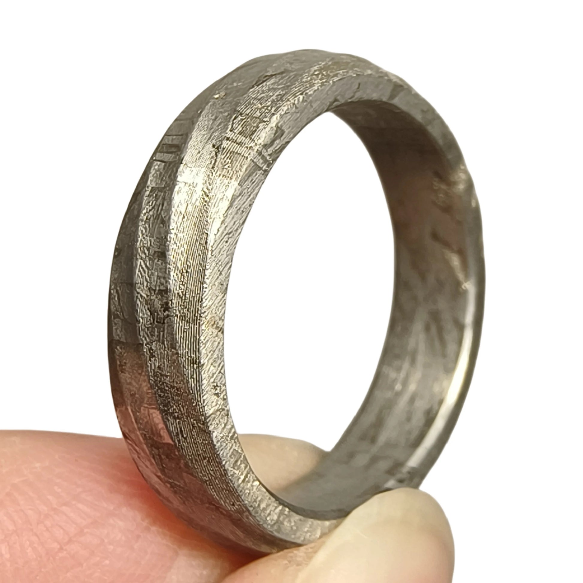 Muonionalusta Meteorite Ring, Natural Iron Meteorite, Handmade Carving Craft Jewelry (S)