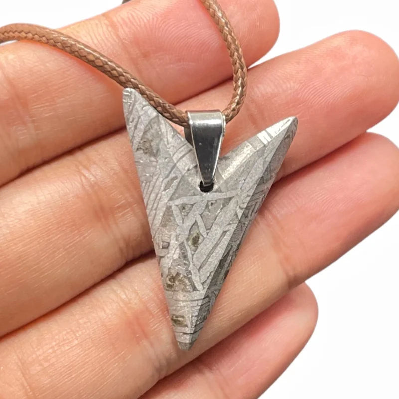 Premium Hand‑Shaped Double‑Prong Triangle Muonionalusta Meteorite Pendant Swedish Mineral Collectible Jewelry LK478